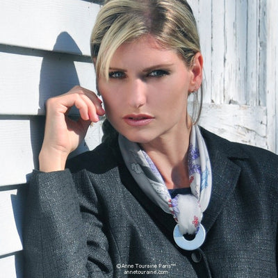 Grey silk twill scarf made in France. Size 27x27". Hand rolled hem. Theme: Paris New York. Scarf by ANNE TOURAINE Paris™ (5)