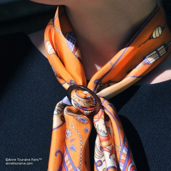 Horn handcrafted scarf ring. Medium size. A fun, essential, and versatile complementary to your ANNE TOURAINE Paris™ silk scarves. (2)