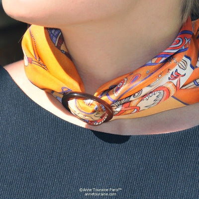 Horn handcrafted scarf ring. Medium size. A fun, essential, and versatile complementary to your ANNE TOURAINE Paris™ silk scarves. (3)