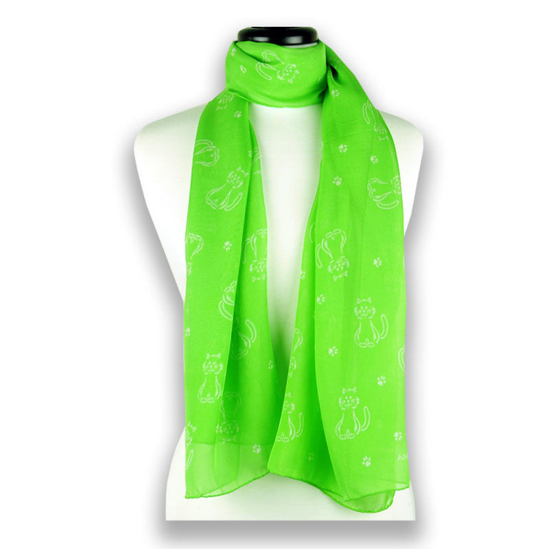 Vivid green silk chiffon scarf with cat pattern, oblong shape: a perfect gift for cat lovers. Scarf by ANNE TOURAINE Paris™ (1)