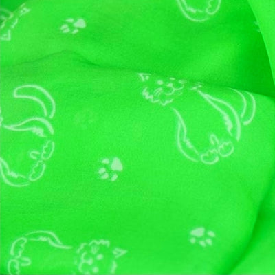 Vivid green silk chiffon scarf with cat pattern, oblong shape: a perfect gift for cat lovers. Scarf by ANNE TOURAINE Paris™ (4)