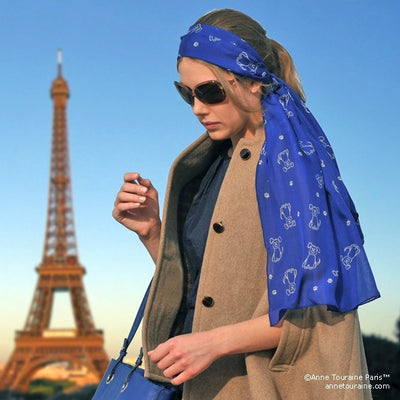 Blue silk chiffon scarf with dog pattern, oblong shape: a perfect gift for dog lovers. Scarf by ANNE TOURAINE Paris™ (2)